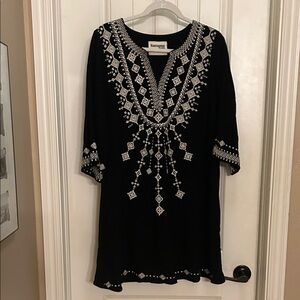 Savanna Jane M embroidered linen dress black and white